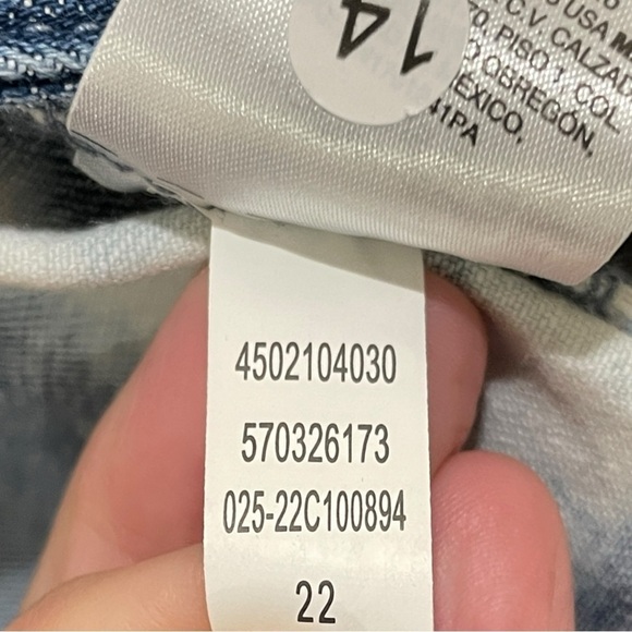 NWT Chico's Tie Dye Denim Jacket Chico's Size 0 Conv. Size 4 - Picture 8 of 15